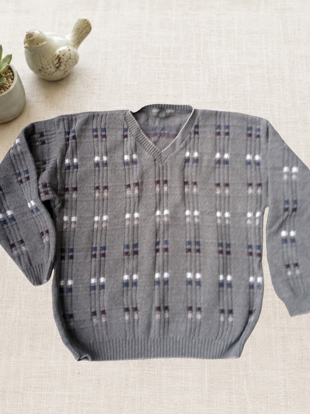 ⭐@) Liberty Sweaters Gray V-Neck Pattern Knit Sweater USA Made Men's Medium